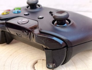 Mando Xbox one original Microsoft