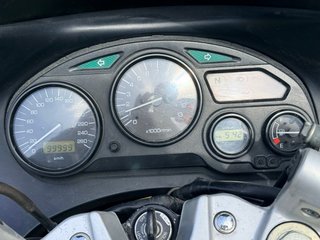 Suzuki GSX750F Sportbike