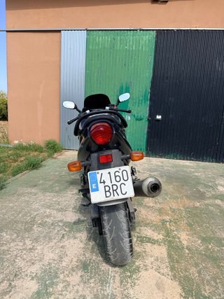 Suzuki GSX750F Sportbike