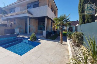 Casa pareada en alquiler en Villanueva de la Cañada en Villanueva de la Cañada