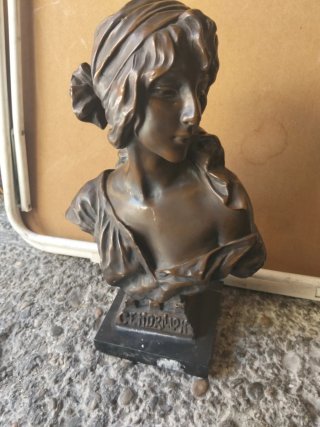 Figura de bronce Cendrillon