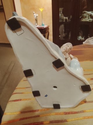 Lladro Tang. Mujer con Niño y Ganso