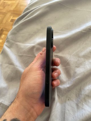 iPhone 16 Apple