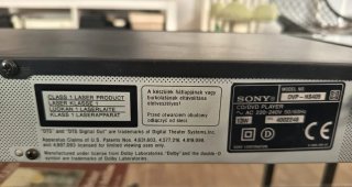 Reproductor DVD Sony con Mando y Cables