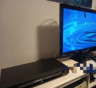 Reproductor DVD Sony con Mando y Cables