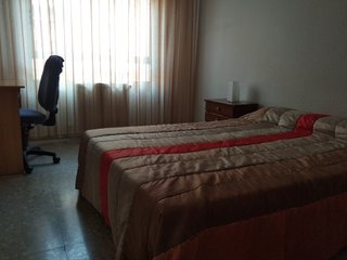 Se Alquila Habitación CHICA ESTUDIANTE