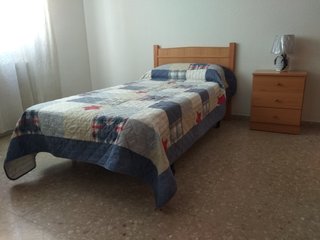 Se Alquila Habitación CHICA ESTUDIANTE