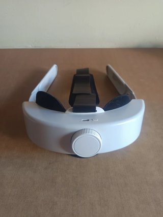 Oculus Meta Quest 2 con mandos
