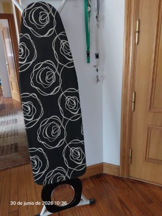 Mesa de planchar. En buen estado.