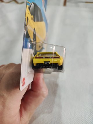 Hot Wheels '90 Acura NSX Amarillo