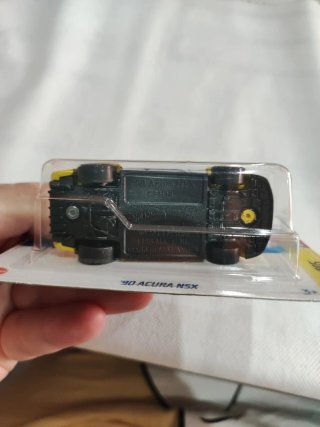 Hot Wheels '90 Acura NSX Amarillo