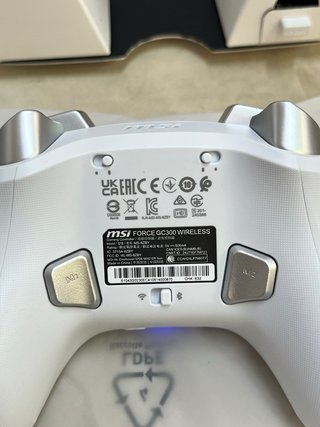 MSI FORCE GC300 WIRELESS Blanco