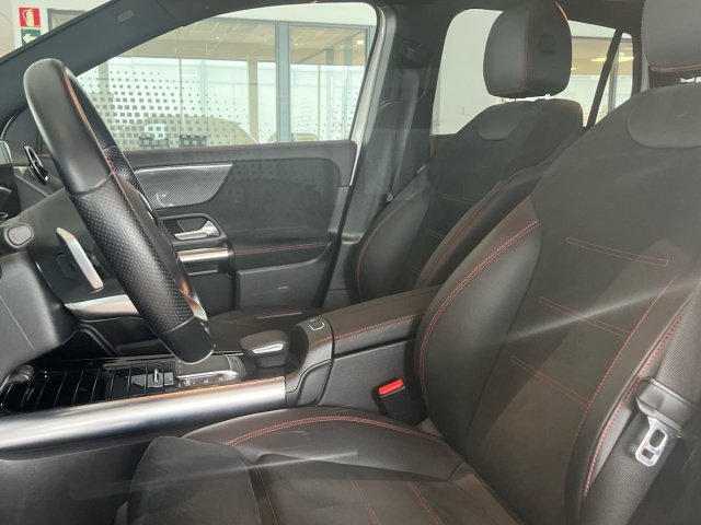 Mercedes-Benz GLA 250 E AMG