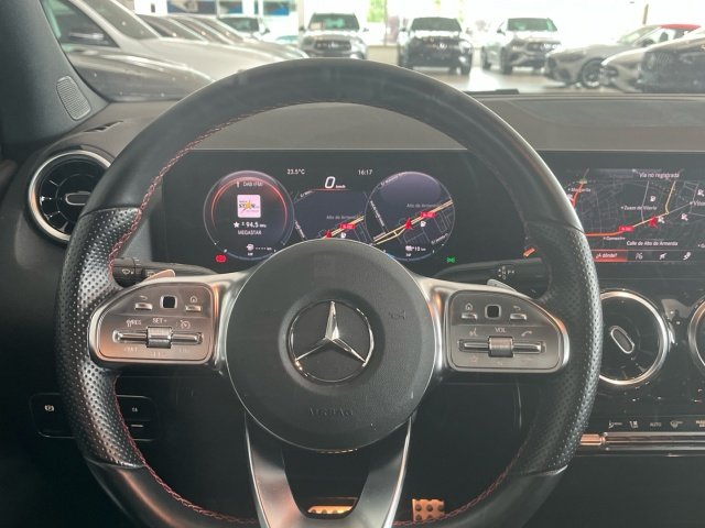 Mercedes-Benz GLA 250 E AMG