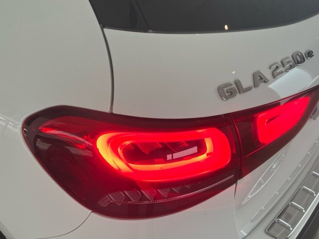 Mercedes-Benz GLA 250 E AMG