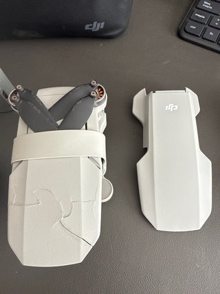 Dron DJI Mini 2 Fly More Combo