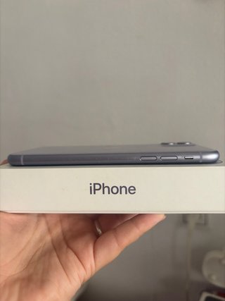 iPhone 11 64GB Morado