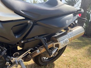 BMW F800R Naked Blanca y Negra