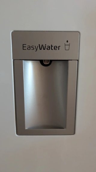 Frigorífico Balay 1 puerta con dispensador agua