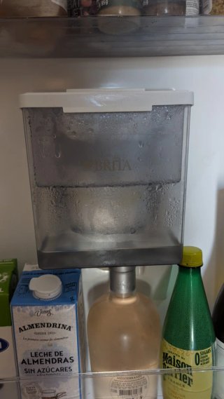 Frigorífico Balay 1 puerta con dispensador agua
