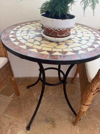 Conjunto de mesa y sillas para terraza o jardin