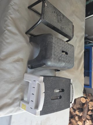 Taburetes para remolque Comanche