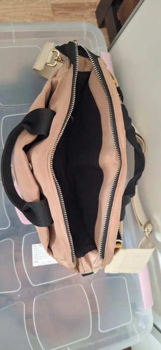 Bolso de hombro marrón