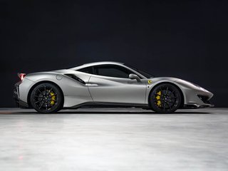 FERRARI 488 PISTA