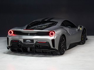 FERRARI 488 PISTA