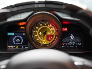 FERRARI 488 PISTA
