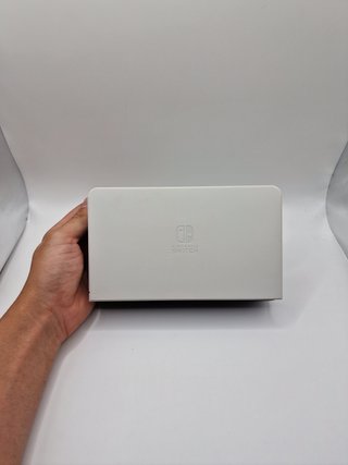 Nintendo Switch OLED 64GB Bianca