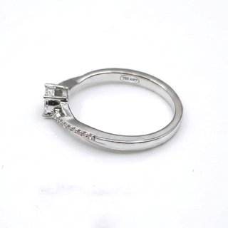 Anillo Oro Blanco 18k con Brillantes
