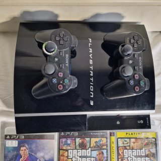 Playstation 3 fat con 6 giochi