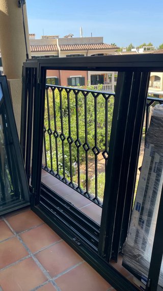 Ventanas y puertas de aluminio