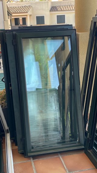Ventanas y puertas de aluminio