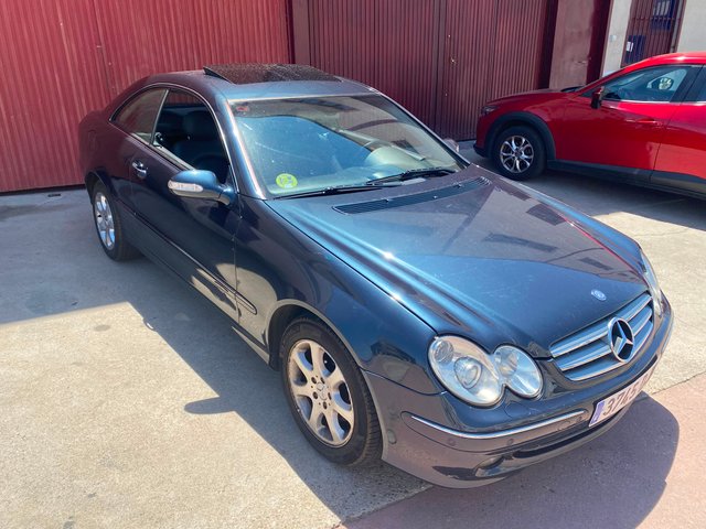 Mercedes-Benz  CLK 2002