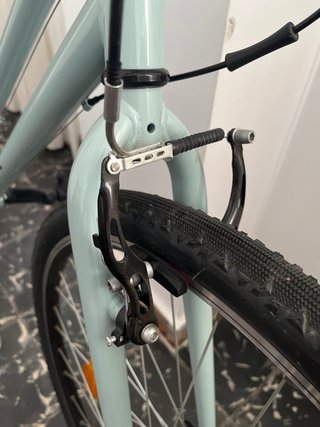 Bicicleta Trekking RIVERSIDE 2025
