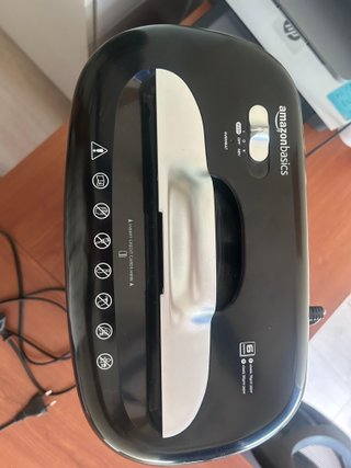 Trituradora de Papel Amazon Basics