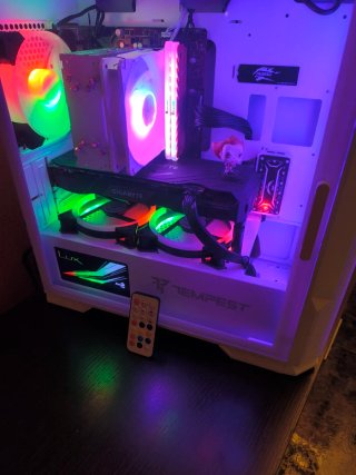 EQUIPO GAMING, TORRE ORDENADOR PC GAMER