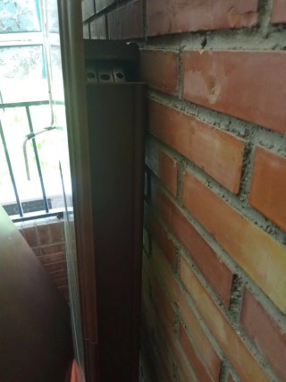 Juego de mesa de madera y 6 sillas
