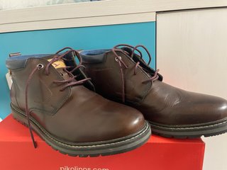 Botas hombre Pikolinos burdeos