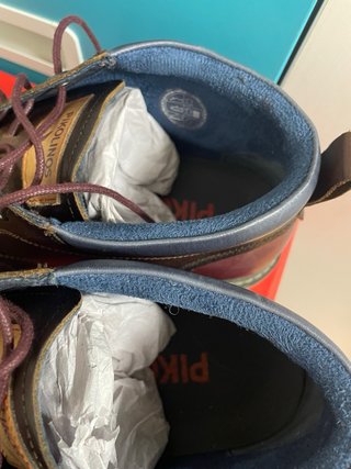 Botas hombre Pikolinos burdeos