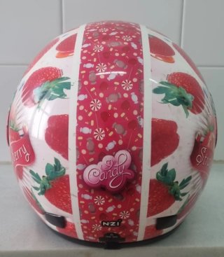 Casco infantil fresas talla S
