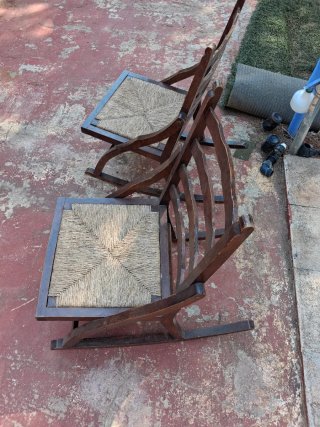 2 Hamacas de madera y mimbre