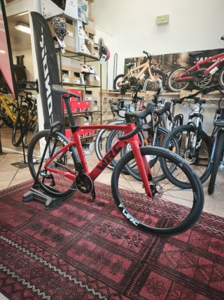 Bicicleta Conor Volcano Sram Rival AXS 52