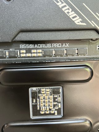 GIGABYTE B550I AORUS PRO AX Placa Base