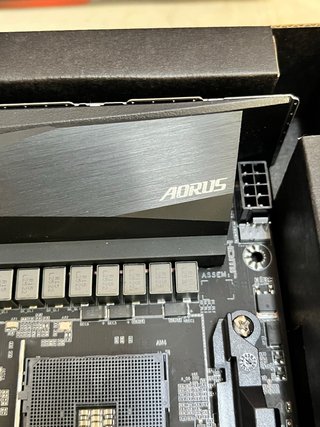 GIGABYTE B550I AORUS PRO AX Placa Base
