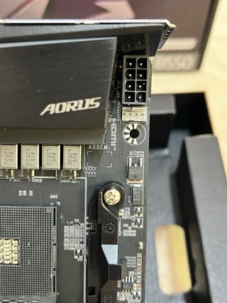 GIGABYTE B550I AORUS PRO AX Placa Base