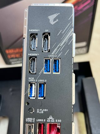 GIGABYTE B550I AORUS PRO AX Placa Base