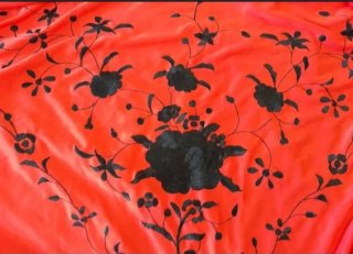 Mantón de Manila Rojo Bordado